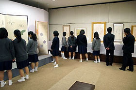 創立142周年記念特別展「遠藤稔作品展」展示風景